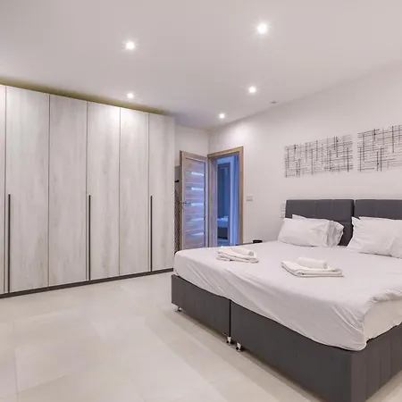 Modern 3br With Stunning Marina View In By 360 Estates * Pietà