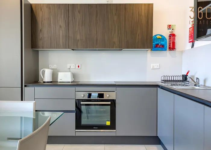 Modern 3br With Stunning Marina View In By 360 Estates *