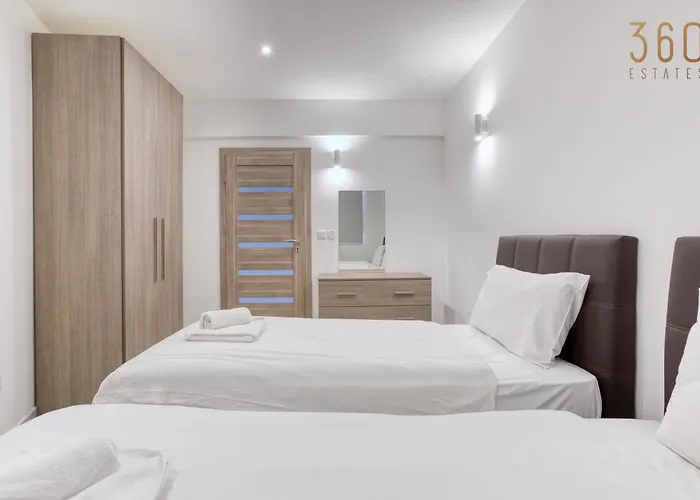 Modern 3br With Stunning Marina View In By 360 Estates