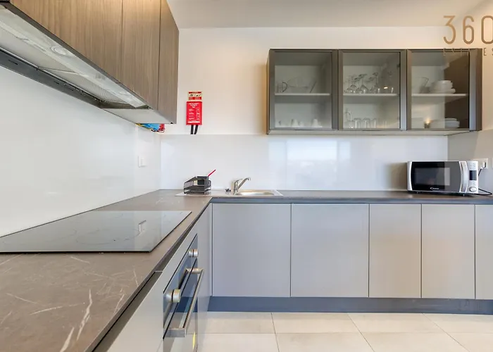 Apartment Modern 3br With Stunning Marina View In By 360 Estates *