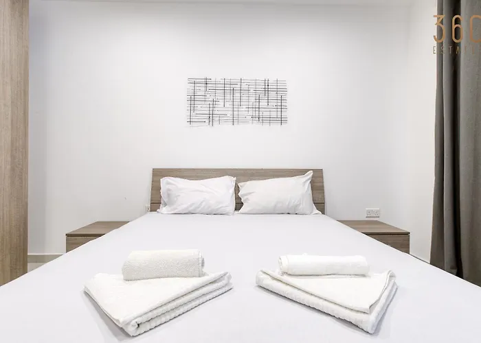 Apartment Modern 3br With Stunning Marina View In By 360 Estates