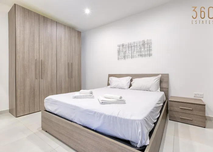 Apartment Modern 3br With Stunning Marina View In By 360 Estates *