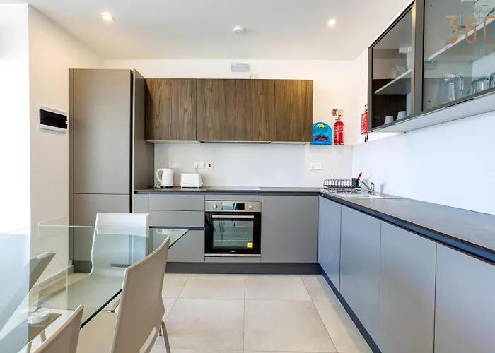 Apartment Modern 3br With Stunning Marina View In By 360 Estates