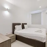 Modern 3br With Stunning Marina View In By 360 Estates