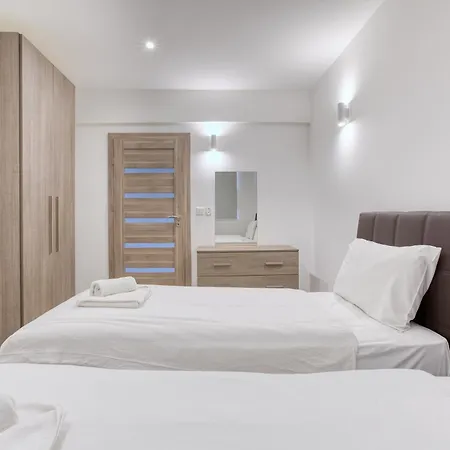 Modern 3br With Stunning Marina View In By 360 Estates