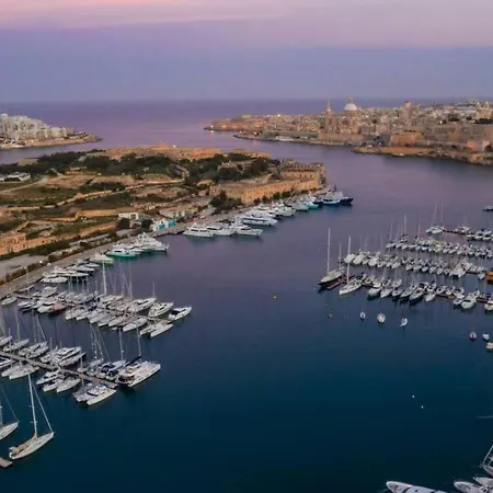 Modern 3br With Stunning Marina View In By 360 Estates * Pietà