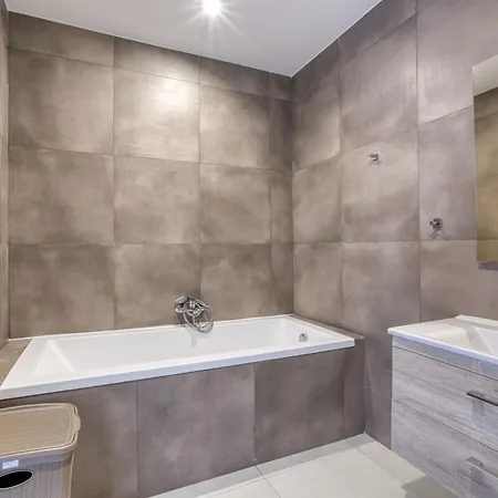 Modern 3br With Stunning Marina View In By 360 Estates * Pietà