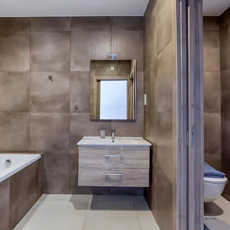 Modern 3br With Stunning Marina View In By 360 Estates * Pietà