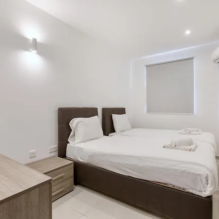 Modern 3br With Stunning Marina View In By 360 Estates