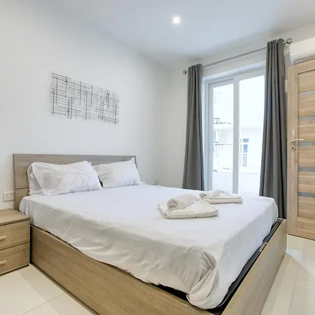 Modern 3br With Stunning Marina View In By 360 Estates Apartment Pieta