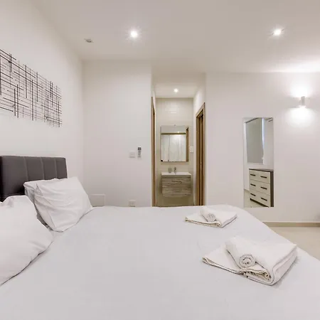 Modern 3br With Stunning Marina View In By 360 Estates Pietà